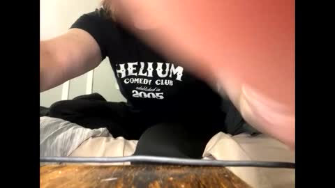 Snapshot of explosive_andyy chatting on 11/16/25, 07:58 Explosivee andyy online show from 11/16/25, 07:58