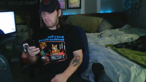 Snapshot of explosive_andyy chatting on 02/17/26, 01:57 Explosivee andyy online show from 02/17/26, 01:57