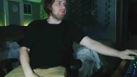 Snapshot of explosive_andyy chatting on 02/20/26, 11:00 Explosivee andyy online show from 02/20/26, 11:00