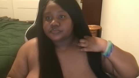 Snapshot of explosivekitty69 chatting on 11/03/25, 07:20 Miss Kitty online show from 11/03/25, 07:20