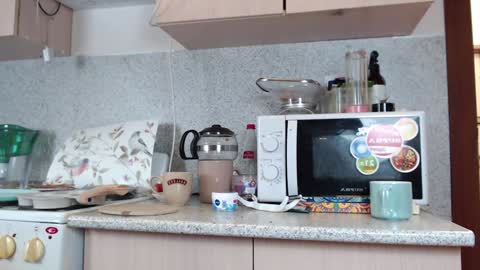 Snapshot of exponentex5 chatting on 12/02/24, 08:00 Crystal online show from 12/02/24, 08:00