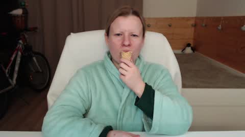 Snapshot of exponentex5 chatting on 12/03/24, 05:45 Crystal online show from 12/03/24, 05:45