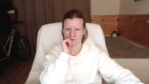 Snapshot of exponentex5 chatting on 12/04/24, 09:35 Crystal online show from 12/04/24, 09:35