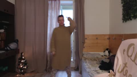 Snapshot of exponentex5 chatting on 01/11/25, 07:49 Crystal online show from 01/11/25, 07:49