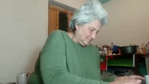 Snapshot of exquisitemature chatting on 01/12/25, 12:28 ExquisiteMature online show from 01/12/25, 12:28