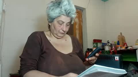 Snapshot of exquisitemature chatting on 01/27/25, 10:06 ExquisiteMature online show from 01/27/25, 10:06