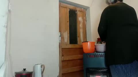 Snapshot of exquisitemature chatting on 02/01/25, 12:07 ExquisiteMature online show from 02/01/25, 12:07