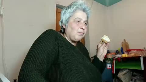 Snapshot of exquisitemature chatting on 02/12/25, 11:51 ExquisiteMature online show from 02/12/25, 11:51