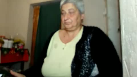 Snapshot of exquisitemature chatting on 10/09/25, 12:25 ExquisiteMature online show from 10/09/25, 12:25