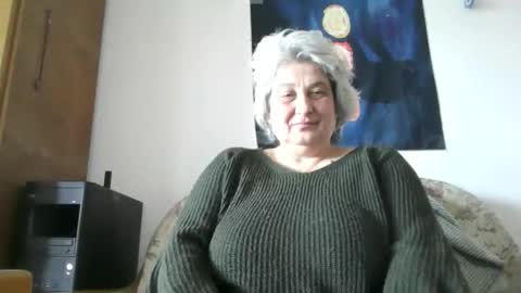 Snapshot of exquisitemature chatting on 04/15/26, 07:48 ExquisiteMature online show from 04/15/26, 07:48