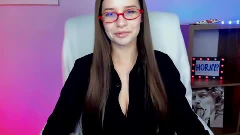 Maya online show from 04/02/26, 06:33