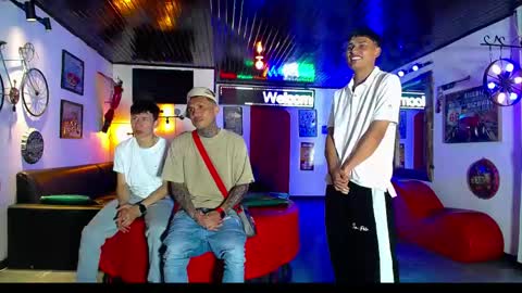 extrangers online show from 03/02/26, 12:45