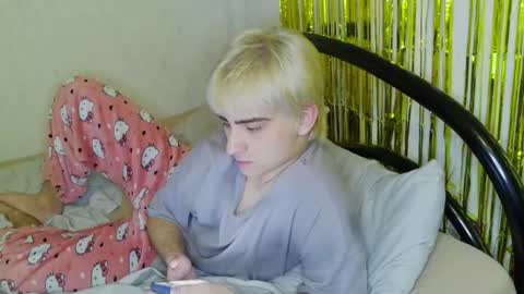 Snapshot of exvita chatting on 04/14/26, 04:57 daniel online show from 04/14/26, 04:57