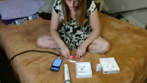 exyevatell online show from 05/08/26, 03:56