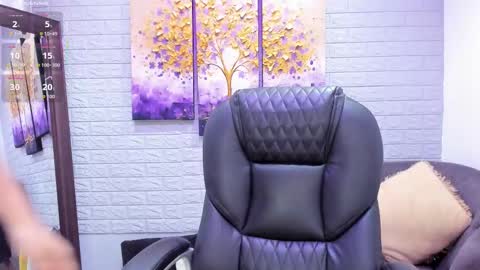      online show from 11/29/25, 07:28