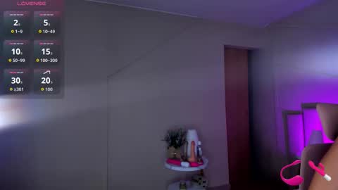 eyes_moonn online show from 02/12/26, 12:00