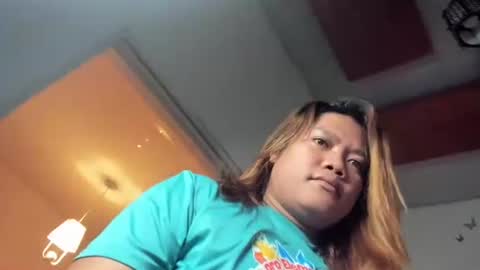 Snapshot of eyes_on_me_ chatting on 02/17/26, 03:03 Lerrah online show from 02/17/26, 03:03