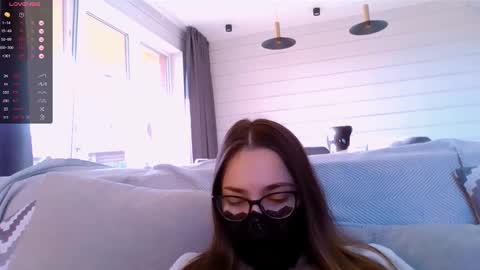 Snapshot of eyescomet chatting on 10/19/25, 08:48 Im sensual so I act on the situation online show from 10/19/25, 08:48