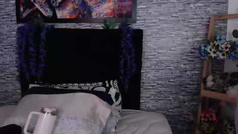 eyes moon online show from 06/23/26, 12:58
