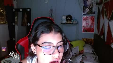 Snapshot of eyfy_bbs chatting on 01/23/25, 02:33 Nadia online show from 01/23/25, 02:33