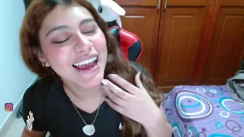 Snapshot of eyfy_bbs chatting on 11/20/25, 09:47 Nadia online show from 11/20/25, 09:47