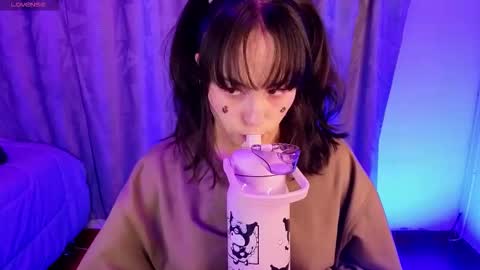 eymmy_24 online show from 01/07/26, 03:53