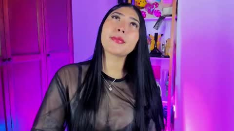 Snapshot of eymy_hadid_ chatting on 09/24/25, 03:04 Emily online show from 09/24/25, 03:04