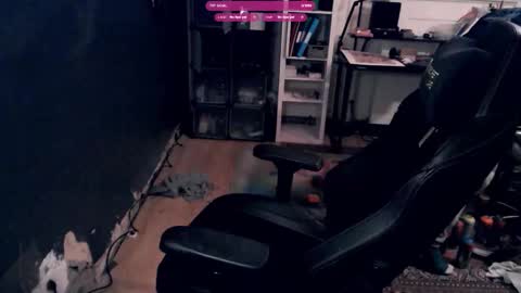 Eytab online show from 10/28/25, 07:05