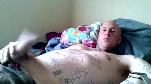 Snapshot of ezekielll1999 chatting on 03/22/26, 04:43 ezekielll1999 online show from 03/22/26, 04:43