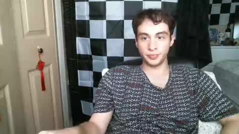 Ezra Naamah online show from 01/29/25, 10:11