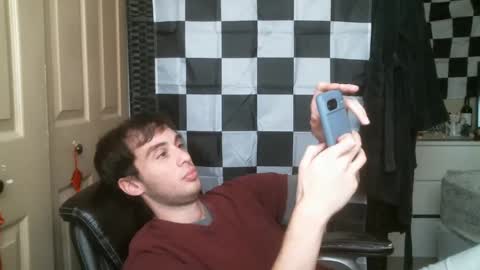 Ezra Naamah online show from 02/22/25, 09:26