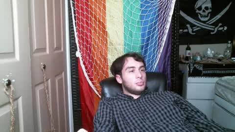 Ezra Naamah online show from 12/13/25, 07:53