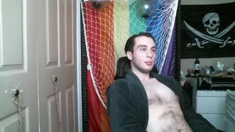 Ezra Naamah online show from 04/01/26, 07:33