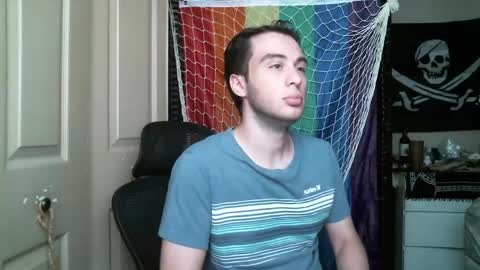 Ezra Naamah online show from 05/06/26, 09:31