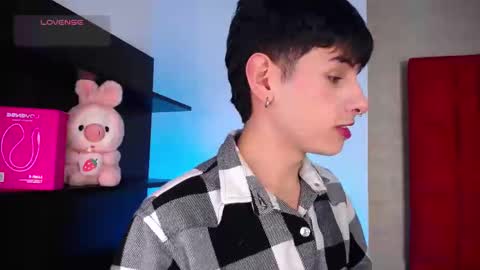 Juan online show from 12/17/25, 04:40