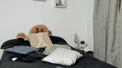 Ezzio Scolaro online show from 09/27/25, 02:16