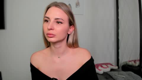  if you dont have fansly account yet use this link to registration    online show from 02/02/25, 03:28