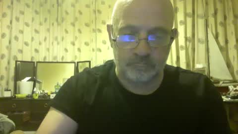 Snapshot of f1zzeek chatting on 05/21/26, 10:50 f1zzeek online show from 05/21/26, 10:50