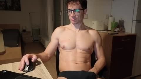 Mick online show from 02/05/25, 08:57