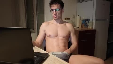 Mick online show from 03/07/25, 03:08