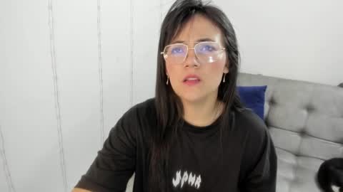 camila online show from 04/17/26, 04:26