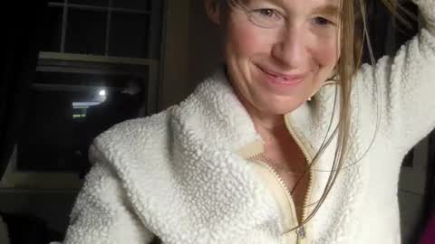 Snapshot of faberini chatting on 01/19/25, 11:00 FabOmobono online show from 01/19/25, 11:00