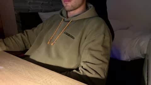 Snapshot of fabian_196 chatting on 12/02/24, 04:09 Call me bitch online show from 12/02/24, 04:09