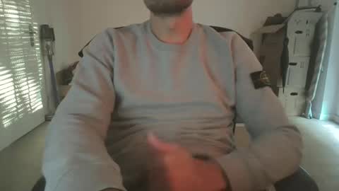 Snapshot of fabian_196 chatting on 09/18/25, 04:31 Call me bitch online show from 09/18/25, 04:31