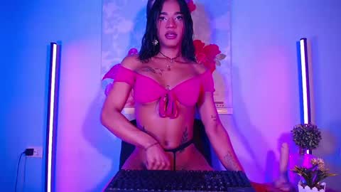 Snapshot of fabian_sexylatinox chatting on 12/04/24, 05:27 o online show from 12/04/24, 05:27