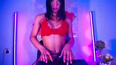 Snapshot of fabian_sexylatinox chatting on 12/19/24, 05:40 o online show from 12/19/24, 05:40