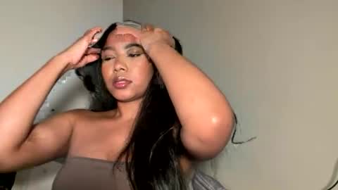 Snapshot of fabianna_laraa chatting on 07/05/26, 06:09 Thianna online show from 07/05/26, 06:09