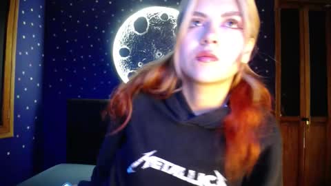 Snapshot of fabzy_fab chatting on 02/21/26, 11:55 fabzy online show from 02/21/26, 11:55