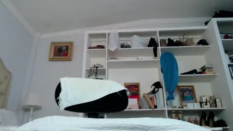 facecum01 online show from 05/02/26, 08:19