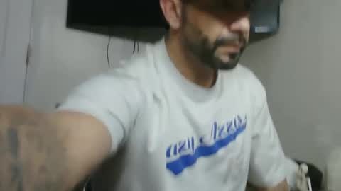 Mark online show from 02/15/25, 08:54